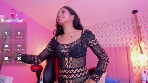 SARAH KEYS  online show from October 17, 3:42 am