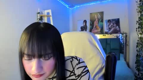 Sarah Ramirez online show from January 21, 3:59 am