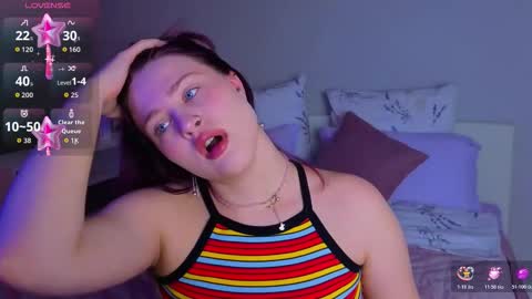 Sarah online show from December 14, 11:20 pm