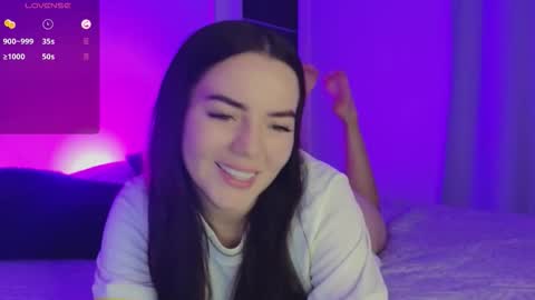 Snapshot of sarah_swtt chatting on November 16, 3:45 am - next broadcast 28 nov 7 pm Col online show from November 16, 3:45 am