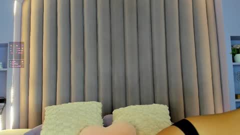 Sarah Evans online show from February 17, 7:31 pm