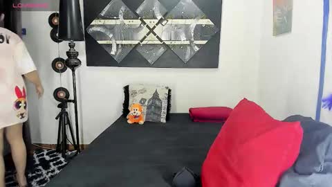  SARAHJEY     online show from January 11, 1:38 pm