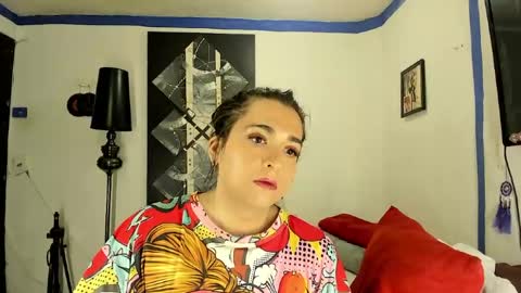  SARAHJEY     online show from April 19, 6:21 pm