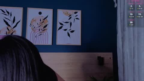 Sarah online show from September 22, 11:45 am