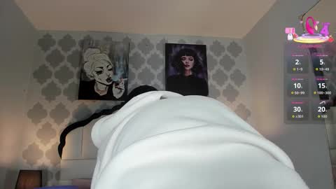 Sarah online show from November 3, 7:48 pm