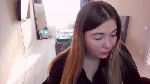 Sarah online show from March 13, 12:45 pm