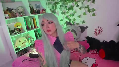 Sarah NEW ACCOUNT online show from December 5, 4:58 pm