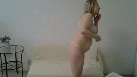 Snapshot of sarahphelps chatting on May 12, 1:52 pm sarahphelps online show from May 12, 1:52 pm