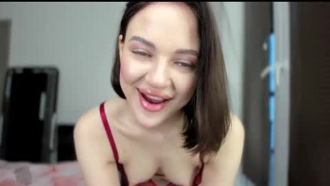 Snapshot of sarahphyllis chatting on February 25, 3:31 am sarahphyllis online show from February 25, 3:31 am