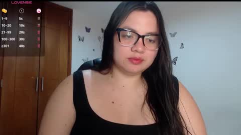 Snapshot of sarahros1 chatting on October 14, 3:51 am Sarah online show from October 14, 3:51 am