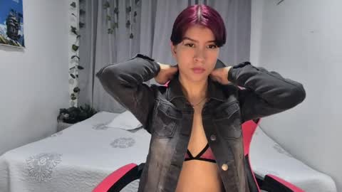 Sarah  online show from March 29, 10:21 pm