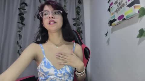 Sarah  online show from April 18, 7:29 pm