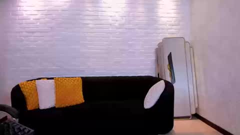 Snapshot of sarahyates chatting on September 25, 4:16 am Sarah independent model online show from September 25, 4:16 am