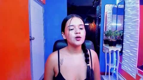 Snapshot of sarai_mv1 chatting on September 18, 8:33 pm Sarai online show from September 18, 8:33 pm