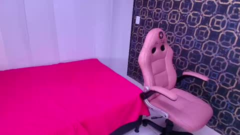 Snapshot of sarak_ chatting on March 5, 12:00 pm Sara online show from March 5, 12:00 pm