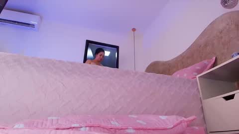 Snapshot of sarak_ chatting on November 8, 12:05 pm Sara online show from November 8, 12:05 pm