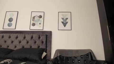 Sara online show from April 20, 12:52 pm