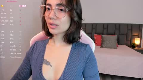 Sara online show from October 30, 1:45 pm