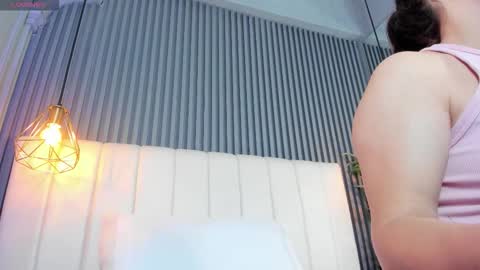 Sara   online show from February 3, 2:53 am