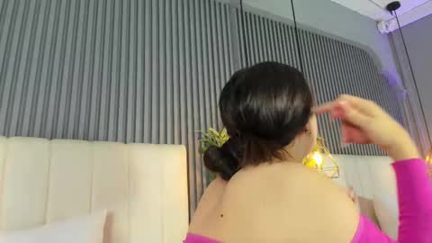 Sara   online show from February 12, 8:15 pm