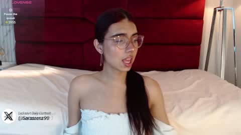 Sara online show from January 8, 7:45 pm