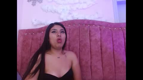 Snapshot of sarastonesx chatting on January 14, 6:13 am sarastonesx online show from January 14, 6:13 am