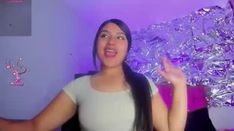 sarastonesx online show from February 14, 6:21 am