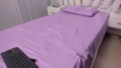 Snapshot of sarasweet18_ chatting on February 1, 10:13 pm Sara online show from February 1, 10:13 pm