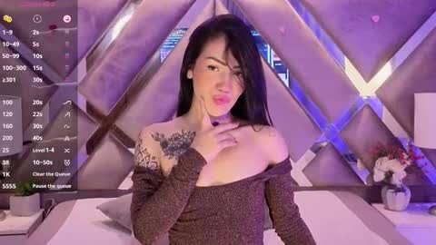 Sara  online show from March 27, 3:01 pm