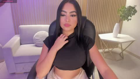 Sara Winstone online show from January 16, 7:41 pm