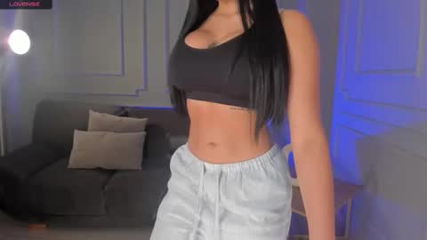 Sara Winstone online show from February 23, 12:05 pm