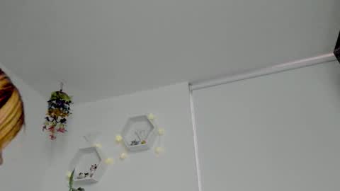 Saray  online show from January 16, 11:31 pm