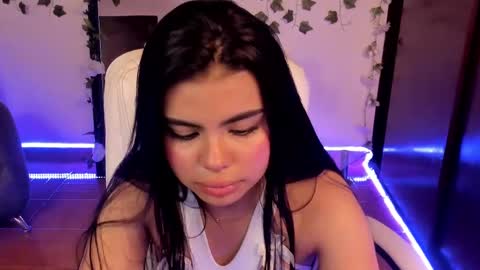 saray__jones online show from January 2, 6:01 pm