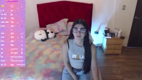 Snapshot of saray_honey1 chatting on September 27, 9:31 pm saray online show from September 27, 9:31 pm
