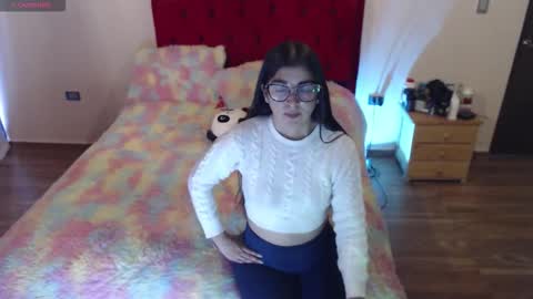Snapshot of saray_honey1 chatting on September 29, 9:52 pm saray online show from September 29, 9:52 pm