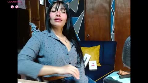 saray_nice online show from April 9, 10:48 pm