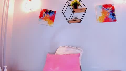 Saray online show from December 2, 7:20 pm