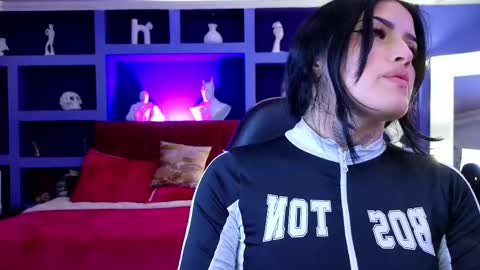 Sari  online show from September 25, 9:07 pm