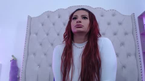 Snapshot of sarita_multisquirt chatting on January 13, 9:52 pm Sara online show from January 13, 9:52 pm