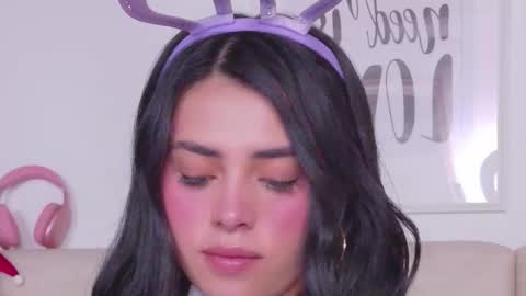 Snapshot of saritabratz chatting on November 27, 12:13 am Sara online show from November 27, 12:13 am