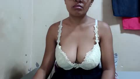 saronette online show from December 3, 4:58 am