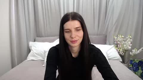 Snapshot of sarra_rich chatting on February 5, 9:04 am Rich online show from February 5, 9:04 am