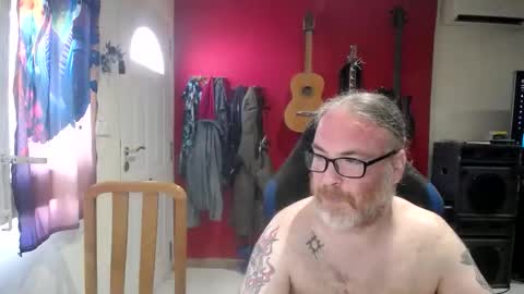 Snapshot of saruandjay chatting on September 17, 7:32 am Giselle and Jay online show from September 17, 7:32 am