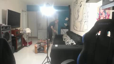 Snapshot of saruandjay chatting on September 25, 8:51 am Giselle and Jay online show from September 25, 8:51 am