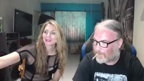 Snapshot of saruandjay chatting on October 4, 7:56 pm Giselle and Jay online show from October 4, 7:56 pm