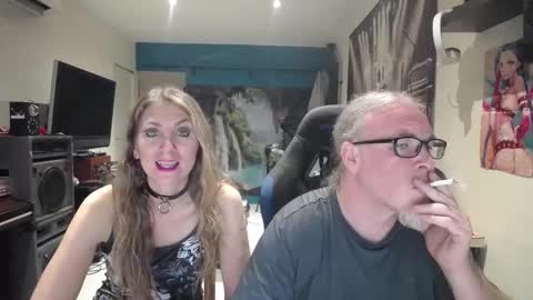 Snapshot of saruandjay chatting on October 16, 5:58 pm Giselle and Jay online show from October 16, 5:58 pm