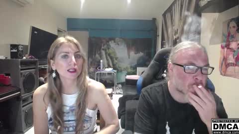 Snapshot of saruandjay chatting on November 13, 6:01 am Giselle and Jay online show from November 13, 6:01 am