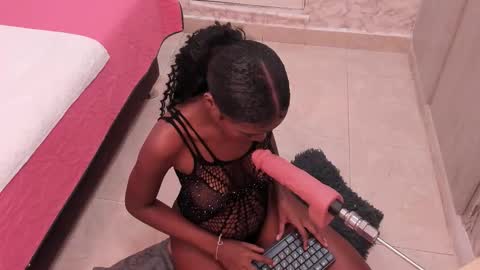 Sasha  online show from December 5, 8:05 pm