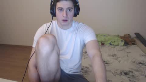 Snapshot of sasha_calvin chatting on October 24, 6:37 pm sasha_calvin online show from October 24, 6:37 pm