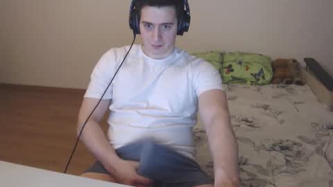 Snapshot of sasha_calvin chatting on November 9, 4:44 am sasha_calvin online show from November 9, 4:44 am